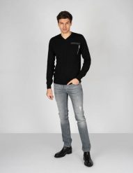 Les Hommes Sweter "V-neck" | LKK103-606U | Fit Jumper In Fine Gage Pocket With Zip | Mężczyzna | Czarny. Czarne swetry męskie Les Hommes, m, bez wzorów, z bawełny, bez kołnierzyka, bez ramiączek. W wyprzedaży za 549.00 zł.