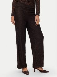 Vero Moda Spodnie materiałowe Neline 10335568 Brązowy Regular Fit. Brązowe spodnie materiałowe damskie Vero Moda, bez wzorów, z materiału. Za 199.99 zł.