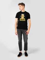 Diesel T-shirt "T-Diegor" | A10376-0GRAI | Mężczyzna | Czarny. Czarne t-shirty męskie Diesel, m, bez wzorów, z bawełny, bez kołnierzyka, bez ramiączek. W wyprzedaży za 149.00 zł.