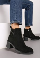 Czarne Botki Sztyblety na Słupku Ozdobione Klamrą Navialeni. Czarne botki damskie Renee, bez wzorów, biznesowe, bez obcasa, na obcasie, bez zapięcia. Za 139.99 zł.
