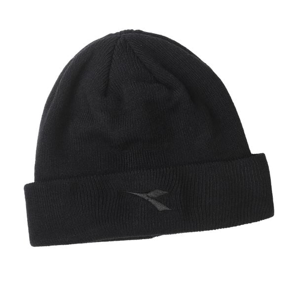Czapka DIADORA BERRETTI BASIC CIA. Czarne czapki damskie Diadora, bez wzorów. Za 19.99 zł.