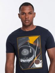 T-shirt męski bawełniany z nadrukiem winyl - granatowy V2. Niebieskie t-shirty męskie Ombre Clothing, m, bez wzorów, z bawełny, bez kołnierzyka, bez ramiączek. W wyprzedaży za 29.99 zł.
