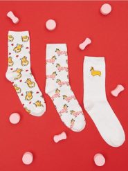 Skarpetki 3 pack corgi - kremowy. Białe skarpetki damskie Sinsay, bez wzorów. W wyprzedaży za 8.99 zł.