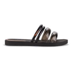 Klapki damskie Ipanema Puffer Slide. Czerwone klapki damskie Ipanema, bez wzorów, bez obcasa, bez zapięcia. Za 79.99 zł.
