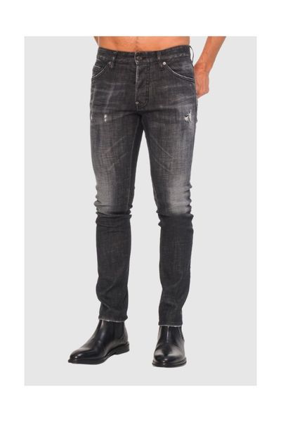 DSQUARED2 Czarne jeansy męskie Cool guy jean, Rozmiar 48. Czarne jeansy męskie Dsquared2, z jeansu. W wyprzedaży za 1,615.99 zł.