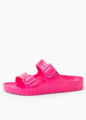 Klapki damskie BIRKENSTOCK ARIZONA. Białe klapki damskie Birkenstock, bez wzorów, biznesowe, bez obcasa, bez zapięcia. Za 349.99 zł.