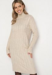 Jasnobeżowa Sweterkowa Sukienka z Golfem Wełną i Bawełną Ozdobiona Splotem Reiania. Brązowe sukienki damskie Born2be, do pracy, bez wzorów, z bawełny, biznesowe, bez kołnierzyka, bez ramiączek, proste. Za 79.99 zł.