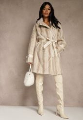 Jasnobeżowy Płaszcz Futerko z Paskiem z Imitacji Skóry i Klamrami przy Mankietach Charysha. Brązowe płaszcze damskie Renee, l, bez wzorów, z futra, eleganckie, bez kołnierzyka, bez kaptura. Za 339.99 zł.
