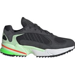 Adidas Originals Young 1 Tenisówki Czarny Wielokolorowy. Czarne trampki męskie adidas Originals, bez wzorów, z materiału, bez zapięcia. Za 516.95 zł.