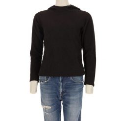 Patagonia bluza polar damska Synchilla. Czarne bluzy damskie Patagonia, l, bez wzorów, z polaru, casualowe, bez ramiączek, bez kaptura. Za 153.32 zł.