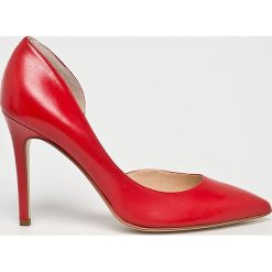 Solo Femme - Szpilki. Czerwone szpilki damskie Solo Femme, bez wzorów, z materiału, bez obcasa, na obcasie, bez zapięcia. W wyprzedaży za 249.90 zł.
