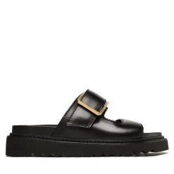 Klapki Zadig&Voltaire. Czarne klapki damskie Zadig&Voltaire, bez wzorów, bez obcasa, bez zapięcia. Za 899.99 zł.
