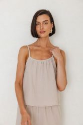 TOP BELLA PIASKOWY S - Flawless. Topy damskie Flawless, s, bez wzorów, ze skóry, bez kołnierzyka, bez ramiączek. Za 229.00 zł.