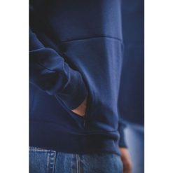 Bluza Erima Premia niebieska. Niebieskie bluzy damskie Erima, m, bez wzorów, z materiału, eleganckie, bez ramiączek, bez kaptura. Za 269.00 zł.