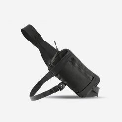 Torba do biegania dwupozycyjna Kiprun 0,5 l. Czarne torby sportowe męskie KIPRUN, bez wzorów. Za 54.99 zł.