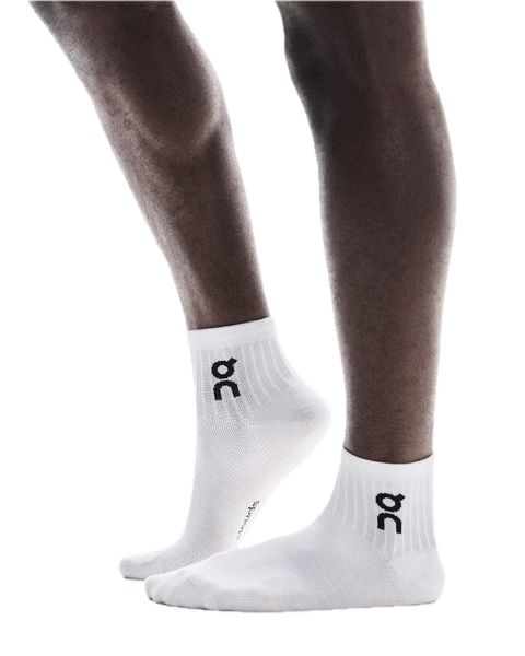 Skarpety On Logo Sock Mid 3. Białe skarpetki damskie On, bez wzorów, z bawełny. Za 77.99 zł.