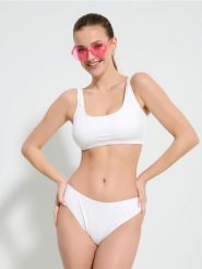 Góra od bikini - kremowy. Białe stroje kąpielowe damskie Sinsay, l, bez wzorów. W wyprzedaży za 17.99 zł.