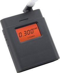Alkomat Compass Cyfrowy tester alkoholu w wydychanym powietrzu czarny. Alkomaty COMPASS. Za 149.60 zł.