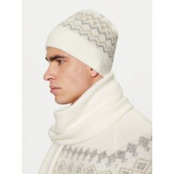 Czapka Guess. Czapki męskie Guess, na zimę, z aplikacjami. Za 569.99 zł.