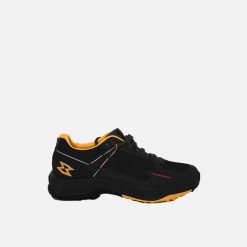Buty trekkingowe Garmont 9.81 HI-Ride. Czarne obuwie trekkingowe damskie Garmont, z materiału, bez zapięcia. Za 464.50 zł.