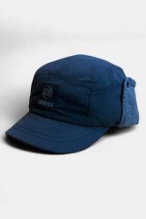 Czapka typu „trapper” dla dorosłych, unisex, z podszewką z polaru – kruczoczarna. Czarne czapki damskie AFTER ESSENTIALS, na zimę, z aplikacjami, z polaru, militarne. Za 88.50 zł.