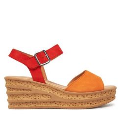 Sandały Gabor. Brązowe sandały damskie Gabor, bez wzorów, bez obcasa, na koturnie, bez zapięcia. Za 399.99 zł.