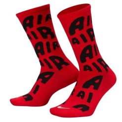 Skarpety Unisex Dla Dorosłych Essentials Everyday. Czerwone skarpety męskie Nike, bez wzorów. Za 100.99 zł.