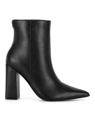 Nine West Botki WFA2829-1 Czarny. Czarne botki damskie Nine West, bez wzorów, z materiału, bez obcasa, na słupku, bez zapięcia. Za 279.99 zł.