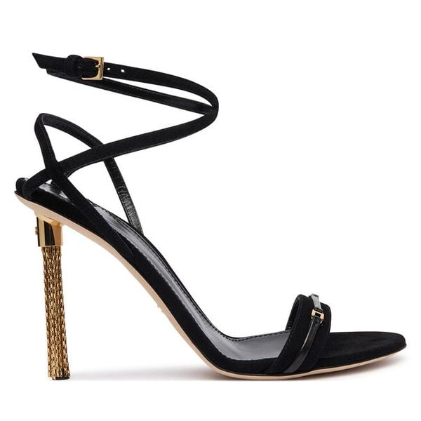 Sandały Elisabetta Franchi. Czarne sandały damskie Elisabetta Franchi, bez wzorów, bez obcasa, na szpilce, bez zapięcia. Za 3,249.00 zł.