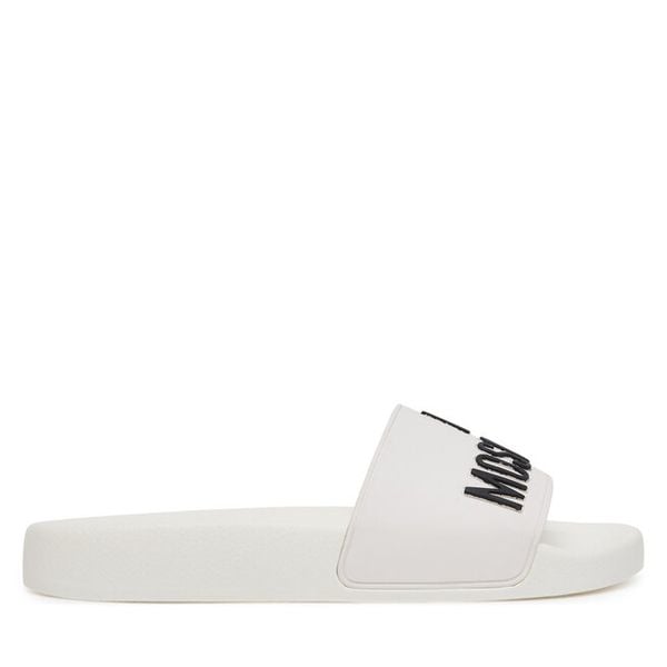 Klapki LOVE MOSCHINO. Białe klapki damskie Love Moschino, bez wzorów, bez obcasa, bez zapięcia. Za 349.99 zł.