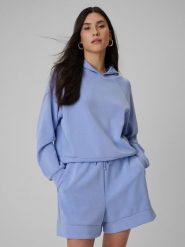 4F Bluza dresowa regular z kapturem damska - granatowa XS. Niebieskie bluzy damskie 4F, uniwersalny, bez wzorów, z dresówki, klasyczne, bez ramiączek, z kapturem. Za 199.99 zł.