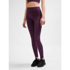 Damskie legginsy bezszwowe Hummel MT Define Scrunch. Czerwone legginsy damskie Hummel, bez wzorów. W wyprzedaży za 179.00 zł.