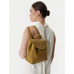 Plecak Coccinelle. Brązowe plecaki damskie Coccinelle, bez wzorów. Za 1,039.00 zł.
