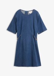Sukienka jeansowa z bawełny z domieszką stretchu. Niebieskie sukienki damskie bonprix, bez wzorów, z bawełny, bez kołnierzyka, bez ramiączek. Za 139.99 zł.
