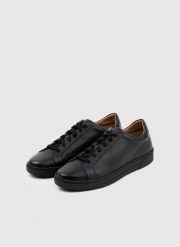 PAKO LORENTE - Czarne sneakersy męskie. Czarne buty sportowe męskie Pako Lorente, bez wzorów, bez zapięcia. Za 279.99 zł.