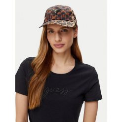 Czapka z daszkiem Guess. Brązowe czapki damskie Guess, z aplikacjami. Za 129.99 zł.