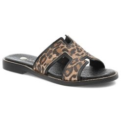 Czarne Klapki Armodo Modne Obuwie Damskie Lampart. Czarne klapki damskie Armodo, bez wzorów, ze skóry, eleganckie, bez obcasa, bez zapięcia. Za 229.00 zł.