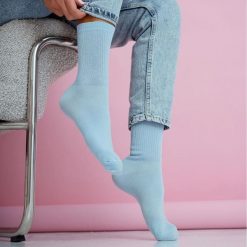 Błękitne skarpetki damskie 1222. Niebieskie skarpetki damskie Milena, bez wzorów, z bawełny. Za 16.90 zł.