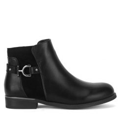 Botki Clara Barson. Czarne botki damskie Clara Barson, bez wzorów, bez obcasa, na płaskiej podeszwie, bez zapięcia. Za 149.99 zł.