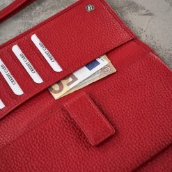 Paolo Peruzzi Duży portfel damski skórzany czerwony z miejscem na telefon kopertówka T-141-RD. Czerwone portfele damskie Paolo Peruzzi. Za 140.16 zł.