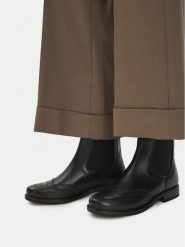 Lasocki Sztyblety CEO-WI16-ALBA3-13 Czarny. Czarne botki damskie Lasocki, bez wzorów, ze skóry, bez obcasa, na płaskiej podeszwie, bez zapięcia. Za 249.99 zł.