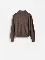 Sweter z wełny merino - brązowy. Brązowe swetry nierozpinane damskie Reserved, l, bez wzorów, z wełny, bez kołnierzyka, bez ramiączek. Za 259.99 zł.