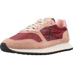 Buty MUNICH 8911008M LEGGERA 08 Rose. Czerwone obuwie trekkingowe damskie munich, z syntetyku, bez zapięcia. Za 446.99 zł.