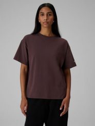 4F T-shirt loose gładki damski - brązowy M. Brązowe t-shirty damskie 4F, m, bez wzorów, z bawełny, bez kołnierzyka, bez ramiączek. Za 79.99 zł.