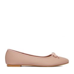 Baleriny JENNY. Czerwone balerinki damskie Jenny, bez wzorów, bez obcasa, bez zapięcia. Za 59.99 zł.