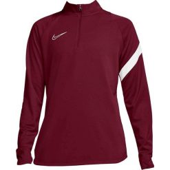 Bluza sportowa damska Nike Nk Df Academy Dril Top. Czerwone bluzy damskie Nike, bez wzorów, sportowe, bez ramiączek, bez kaptura. Za 162.91 zł.