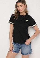 Czarny T-shirt z Bawełny Ozdobiony Sercem Firiane. Czarne t-shirty damskie Born2be, m, z aplikacjami, z bawełny, klasyczne, bez kołnierzyka, bez ramiączek. Za 44.99 zł.