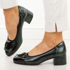 Zielone czółenka damskie na obcasie Potocki 12807. Zielone czółenka damskie POTOCKI, na jesień, z aplikacjami, ze skóry, eleganckie, z okrągłym noskiem, bez obcasa, na obcasie, bez zapięcia. Za 199.00 zł.