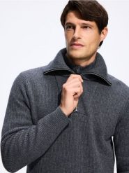 Sweter z wełną - ciemnoszary. Szare swetry męskie Reserved, l, bez wzorów, z dzianiny, bez kołnierzyka, bez ramiączek. Za 259.99 zł.