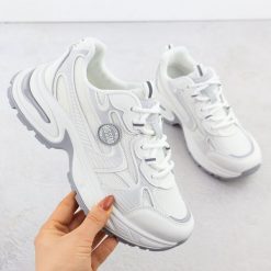 Półbuty damskie sportowe białe Big Star RR274A191. Białe obuwie sportowe damskie BIG STAR, bez wzorów, z tkaniny, bez zapięcia. Za 259.99 zł.